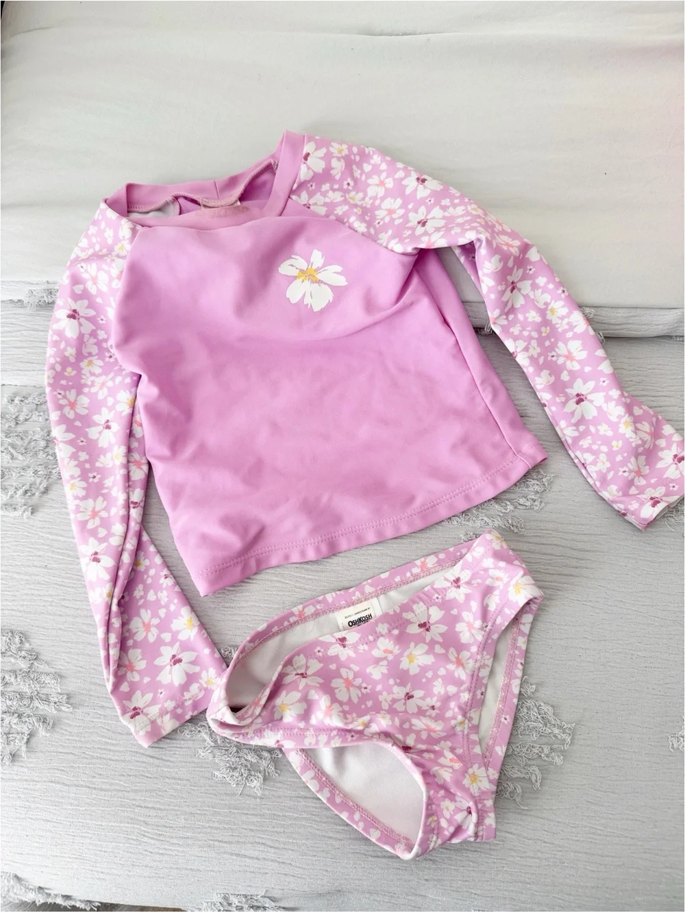 Oshkosh floral rash guard two peice swimsuit size 2T